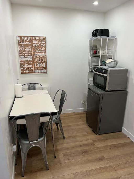 Apartamento Paris : Charmant 2 Pieces Au Calme Exterior foto